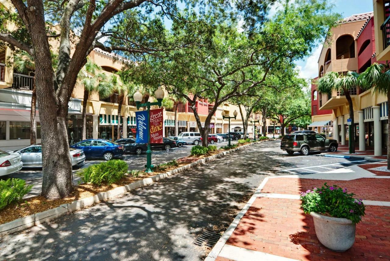 Miami Lakes Hotel Экстерьер фото