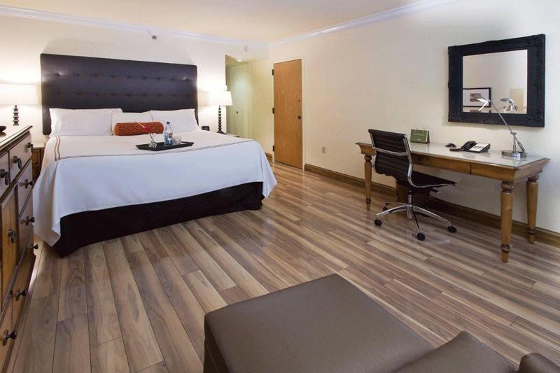 Miami Lakes Hotel Экстерьер фото